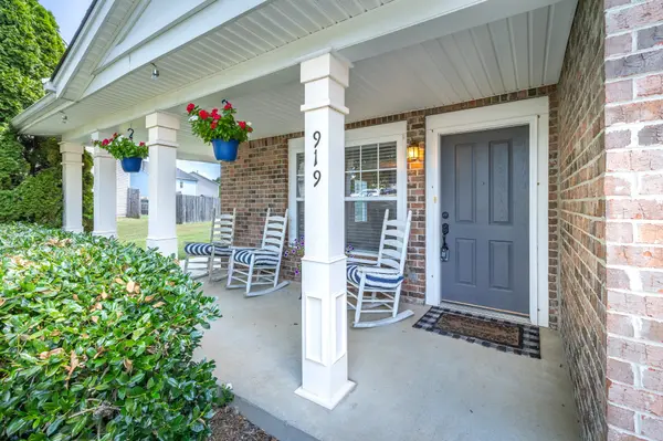 919 Grand Oak Dr, Smyrna, TN 37167