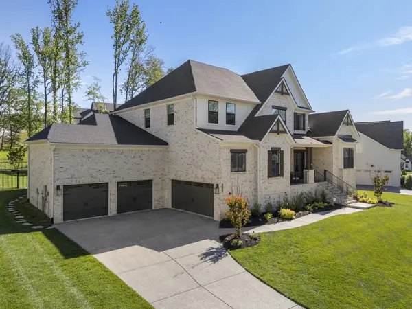 4712 Majestic Meadows Dr, Arrington, TN 37014
