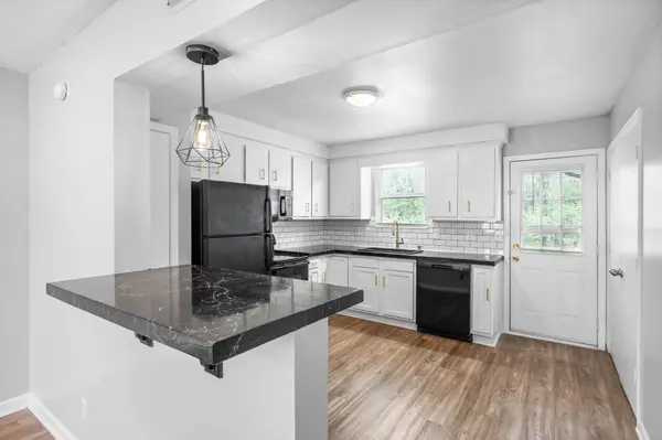 101 Tandy Dr #A, Clarksville, TN 37042