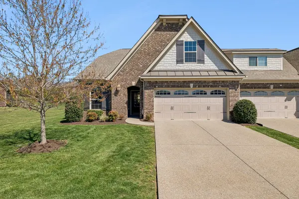 1034 Callaway Dr, Lebanon, TN 37087