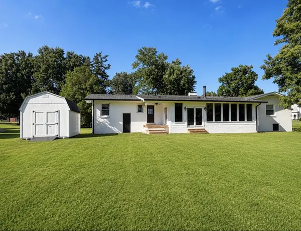 110 Walnut Drive, Hendersonville, TN 37075