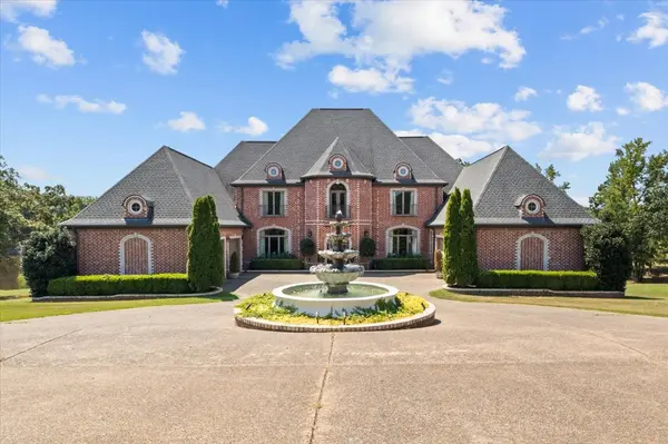 140 Lake Shore Lane, Henderson, TN 38340