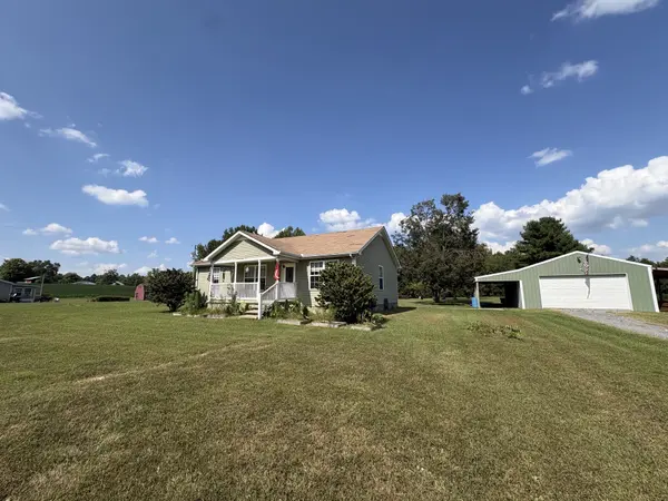 167 Robinson Ln, Westmoreland, TN 37186