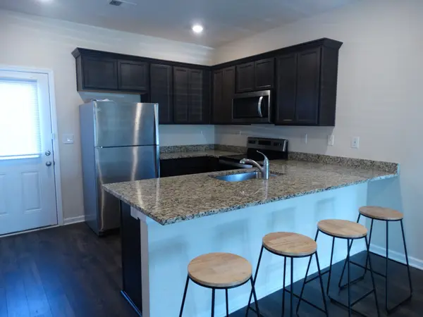 4053 Cody Dr, La Vergne, TN 37086