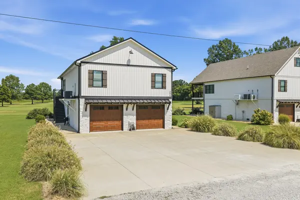256 Fairway Villa Ln, Decaturville, TN 38329
