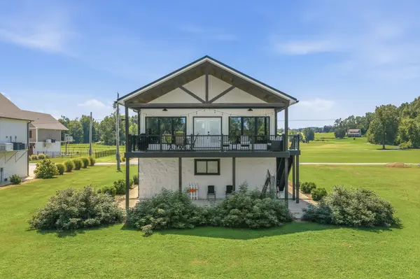 256 Fairway Villa Ln, Decaturville, TN 38329