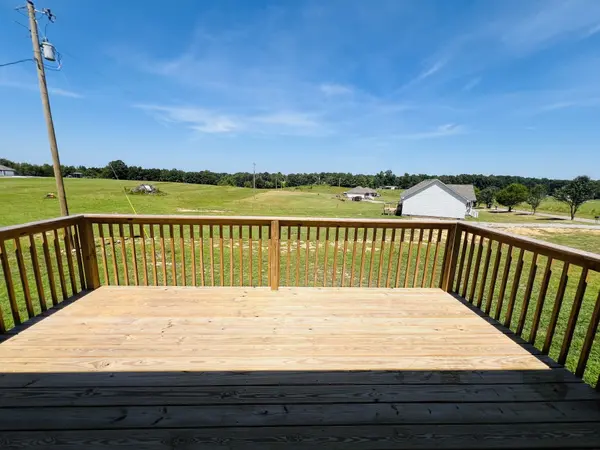 111 Glenhaven Ln, Goodspring, TN 38460