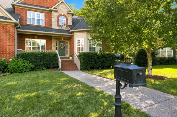 2003 White Rock Cir, Spring Hill, TN 37174