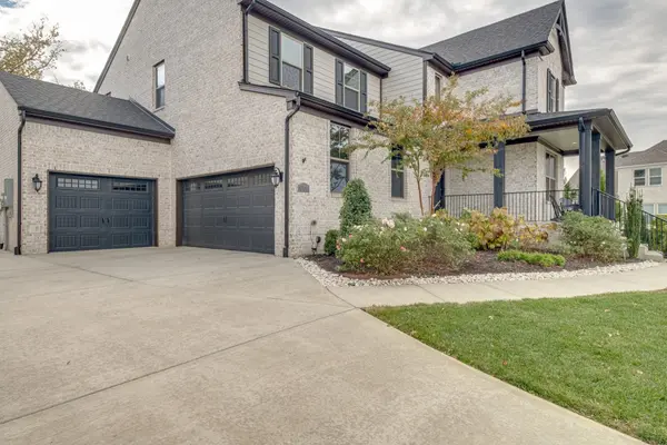 648 Dunmeyer Ct, Nolensville, TN 37135