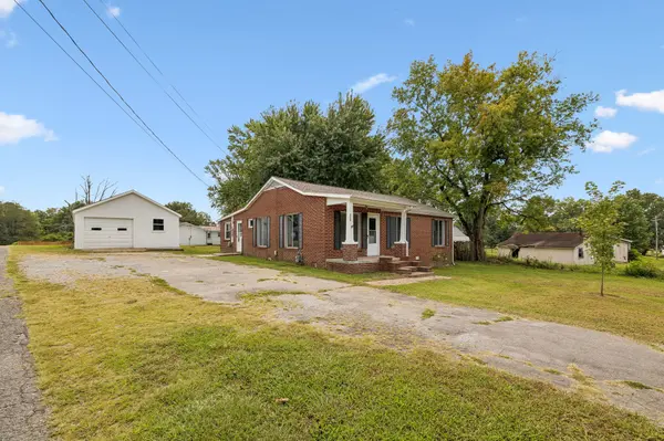 306 Smith Rd, Smithville, TN 37166