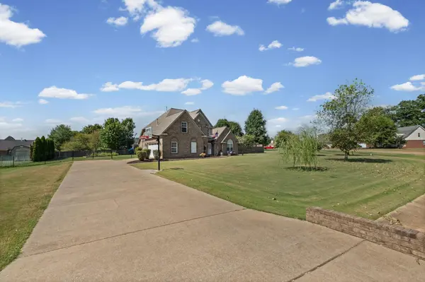 713 ELIZABETH DR, Atoka, TN 38004