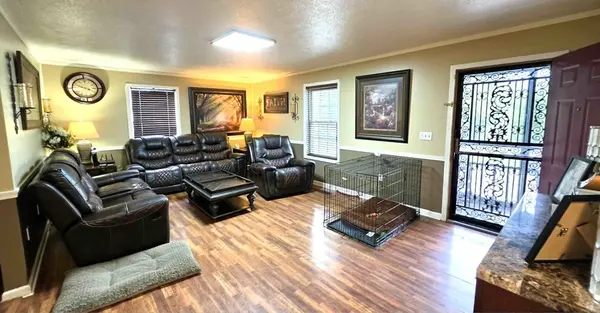 722 Williams St, Paris, TN 38242