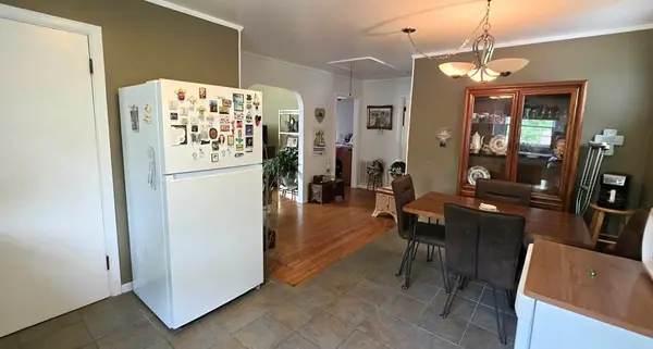 814 Alexander St, Paris, TN 38242