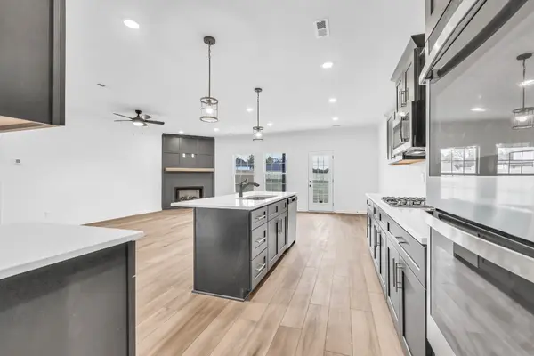 479 Kildeer Dr, Clarksville, TN 37040