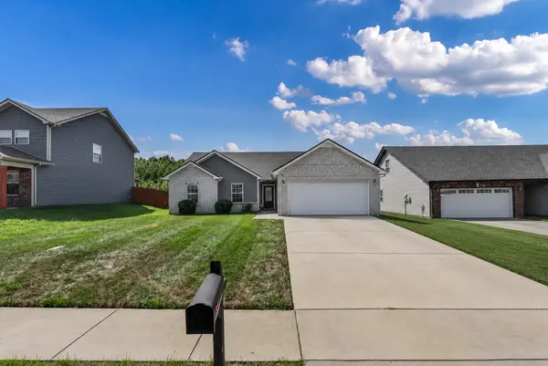 612 Hollow Crst, Clarksville, TN 37042