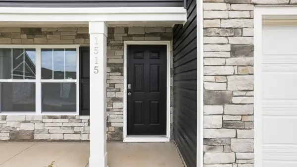 1515 Azure LN, Woodruff, SC 29388