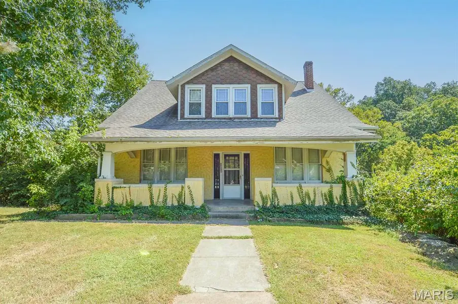 1320 Mill ST, Maeystown, IL 62256