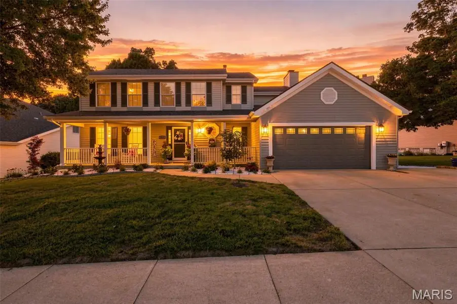 1519 Autumn Chase DR, Fenton, MO 63026