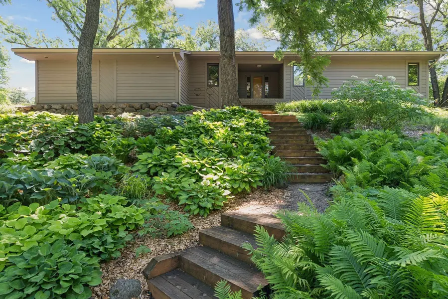 4309 Tonkawood RD, Minnetonka, MN 55345