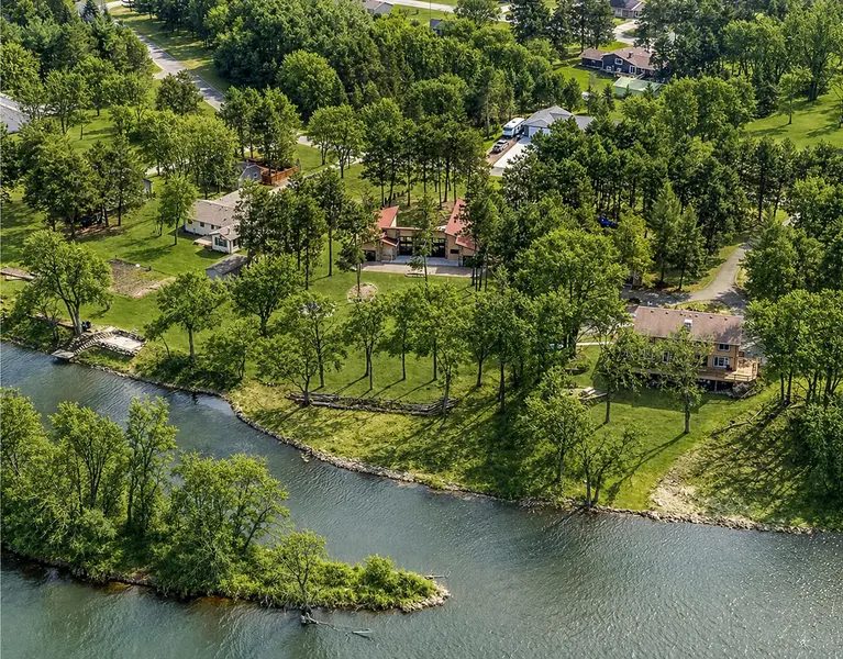 17731 Gayle DR, Little Falls, MN 56345