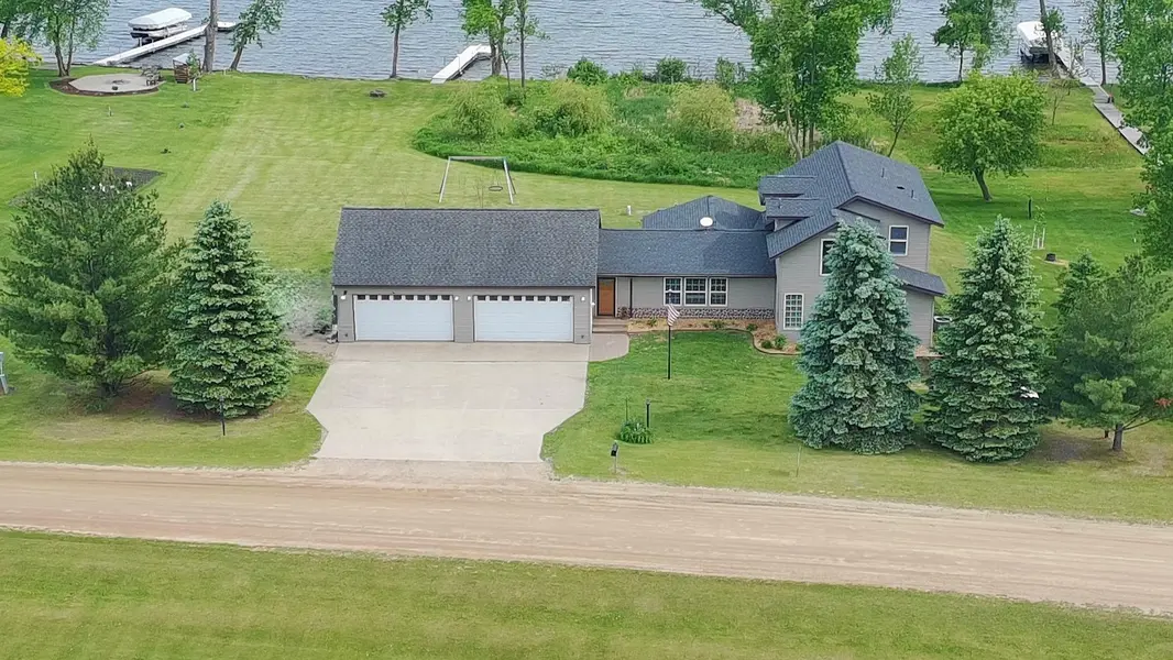 8944 Dyrud LN SE, Osakis, MN 56360
