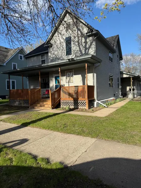318 S 7th ST, Montevideo, MN 56265
