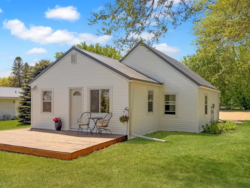 641 Summit AVE, Balaton, MN 56115