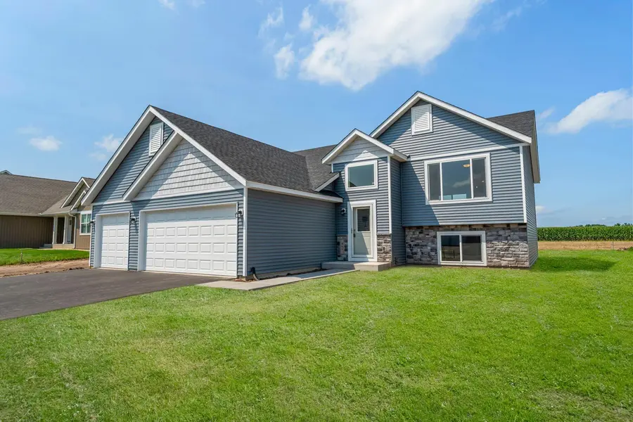 106 Maple Court, Cannon Falls, MN 55009