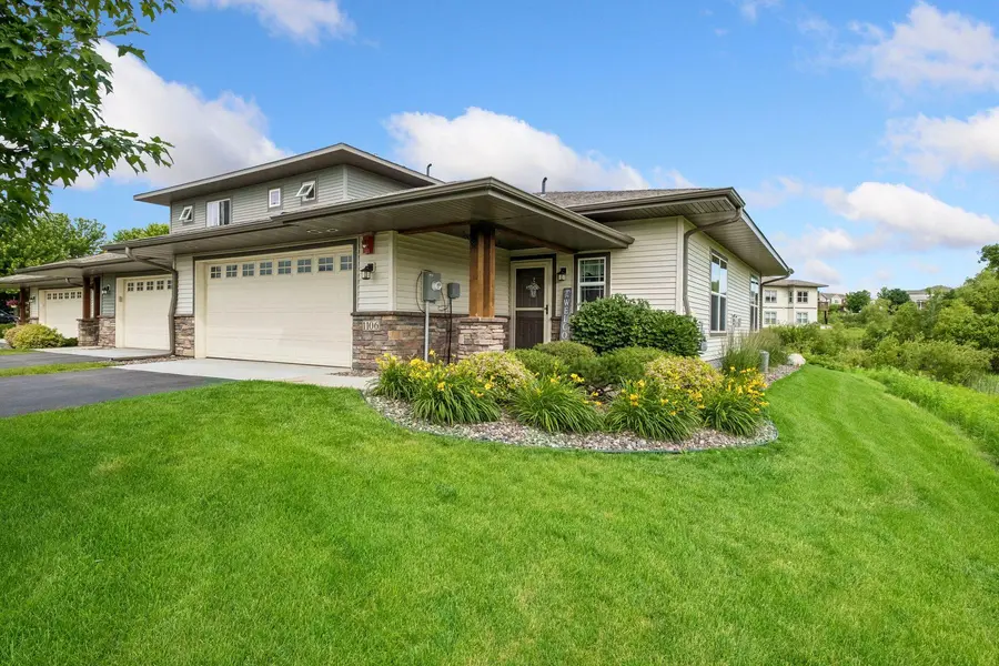 1106 Lorraine CT, Carver, MN 55315