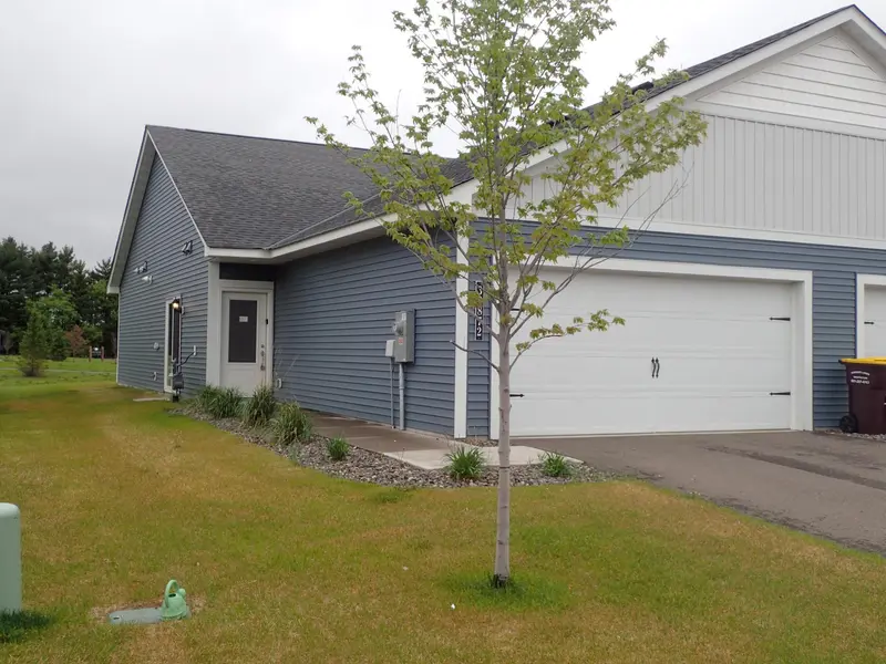 39872 Fallbrook AVE, North Branch, MN 55056