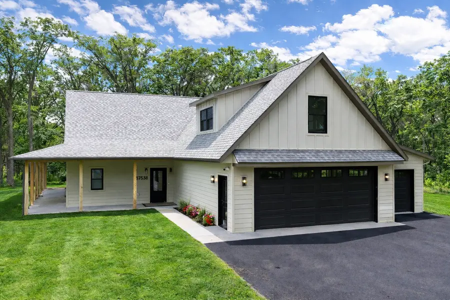 37538 Norwood LN, Battle Lake, MN 56515