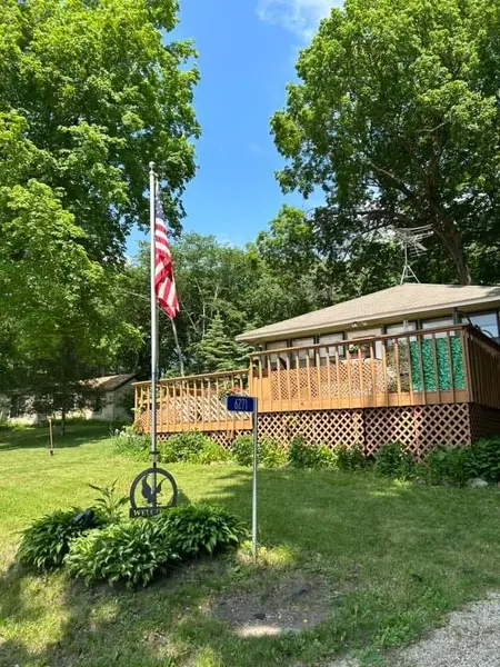 6271 French Lake PATH, Faribault, MN 55021