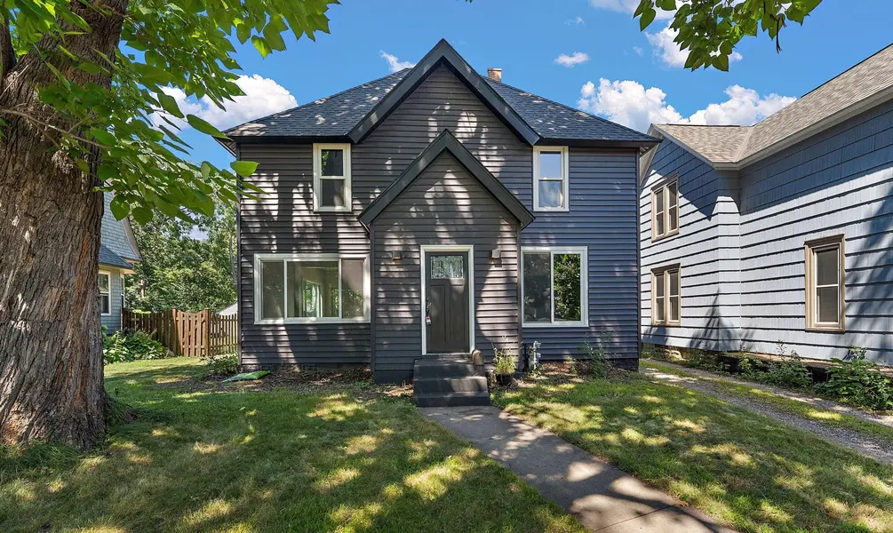 1723 Hewitt AVE, Saint Paul, MN 55104