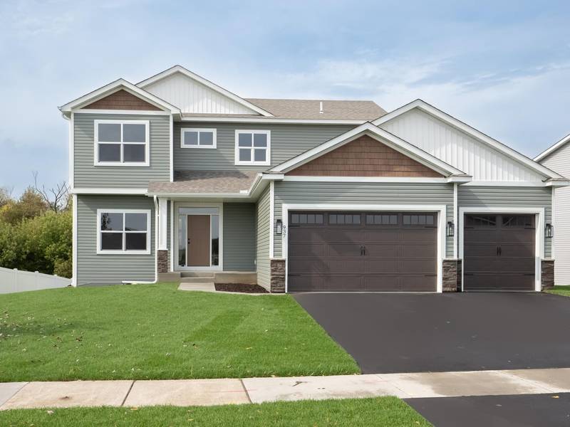 1026 Bellaire BLVD NW, Isanti, MN 55040