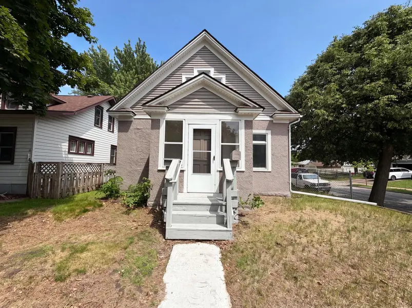 5200 Camden AVE N, Minneapolis, MN 55430
