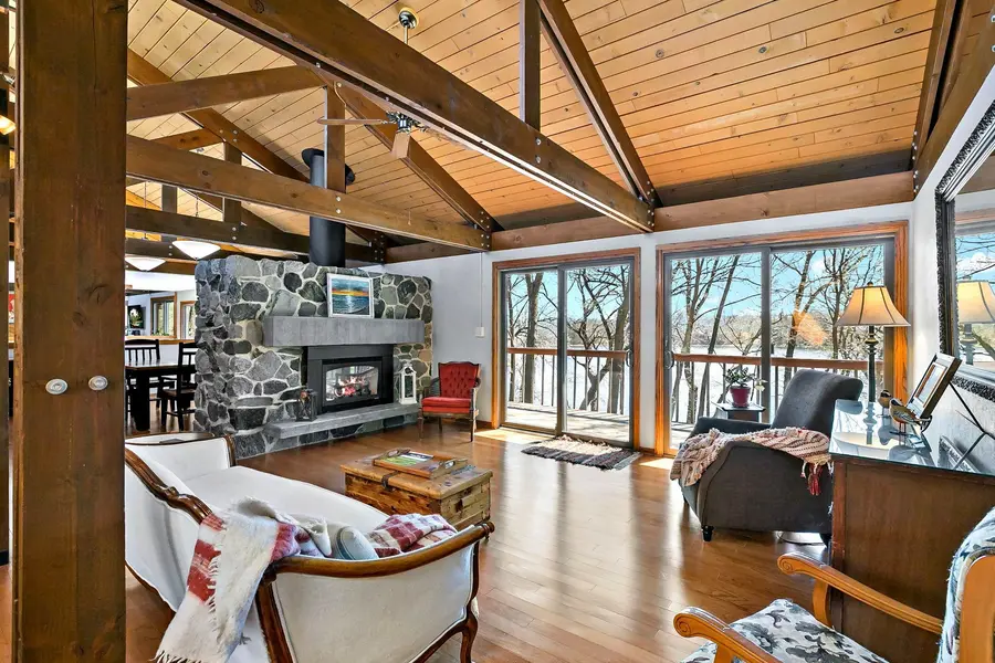 7481 Long Lake RD, Willmar, MN 56201