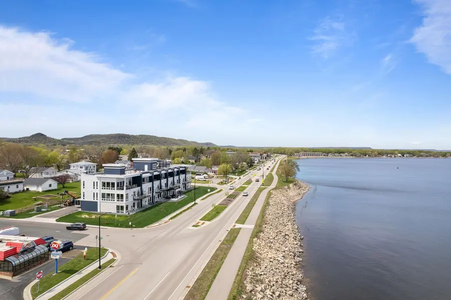 907 N Lakeshore DR #303, Lake City, MN 55041
