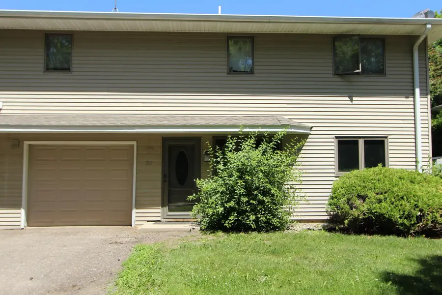 307 Arcadian PL, Buffalo, MN 55313