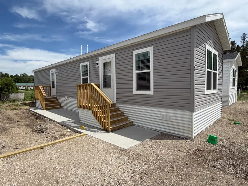 1611 6th AVE E #A5, Alexandria, MN 56308