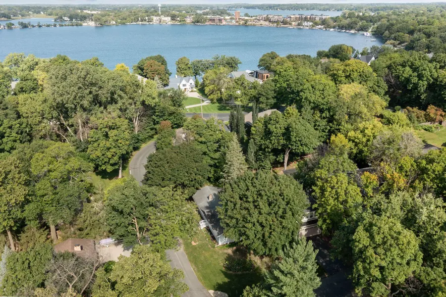 2765 Ethel AVE, Wayzata, MN 55391