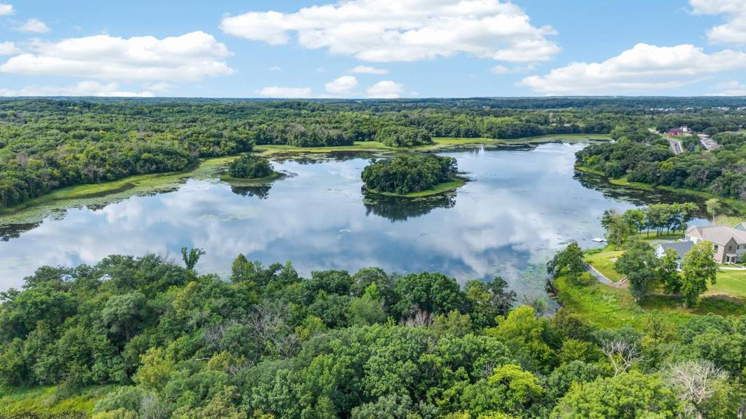 4729 Linden Cove LN, Savage, MN 55378