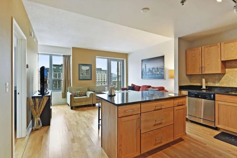 929 Portland AVE S #1203, Minneapolis, MN 55404