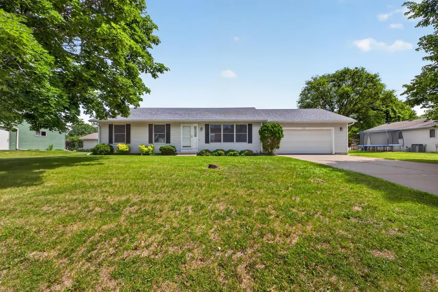 919 Sycamore ST, Lake City, MN 55041