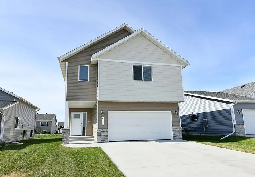 6314 82nd AVE S, Horace, ND 58047