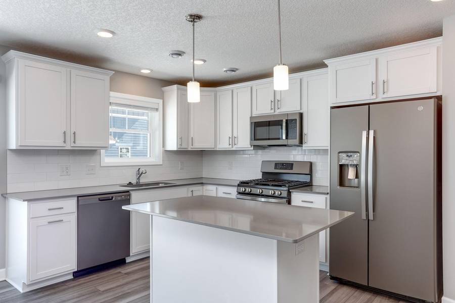 1142 Middlefield RD, Medina, MN 55340