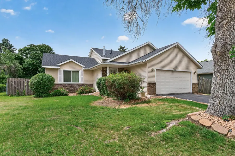6709 Brunswick AVE N, Brooklyn Park, MN 55429