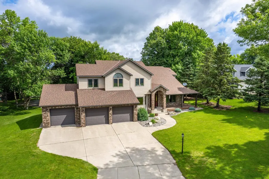 1098 Westside DR, Fergus Falls, MN 56537