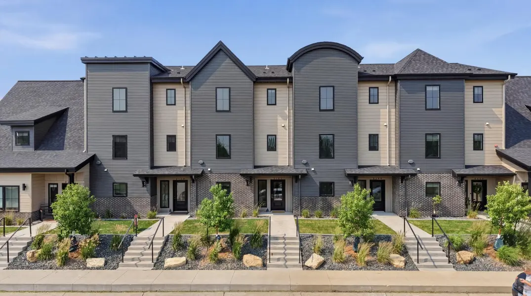 4160 Arthur DR S, Fargo, ND 58104