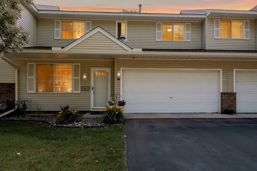 9062 Merrimac LN N, Maple Grove, MN 55311