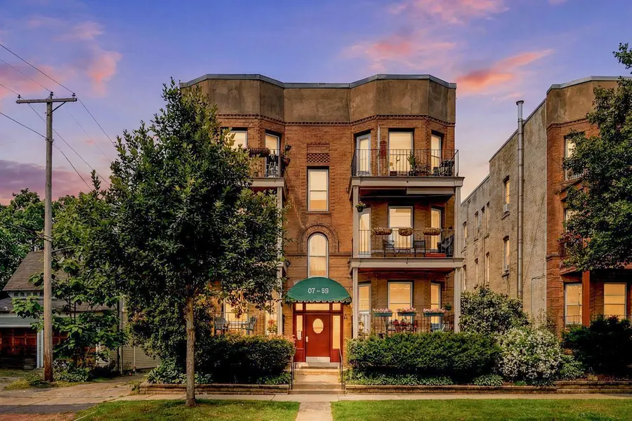 87 Kent ST #2, Saint Paul, MN 55102